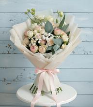 Букет цветов из:  Розы и Лизиантусы в Линда