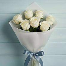 Букет 7 Белых роз Эдлесс Лав в Линда