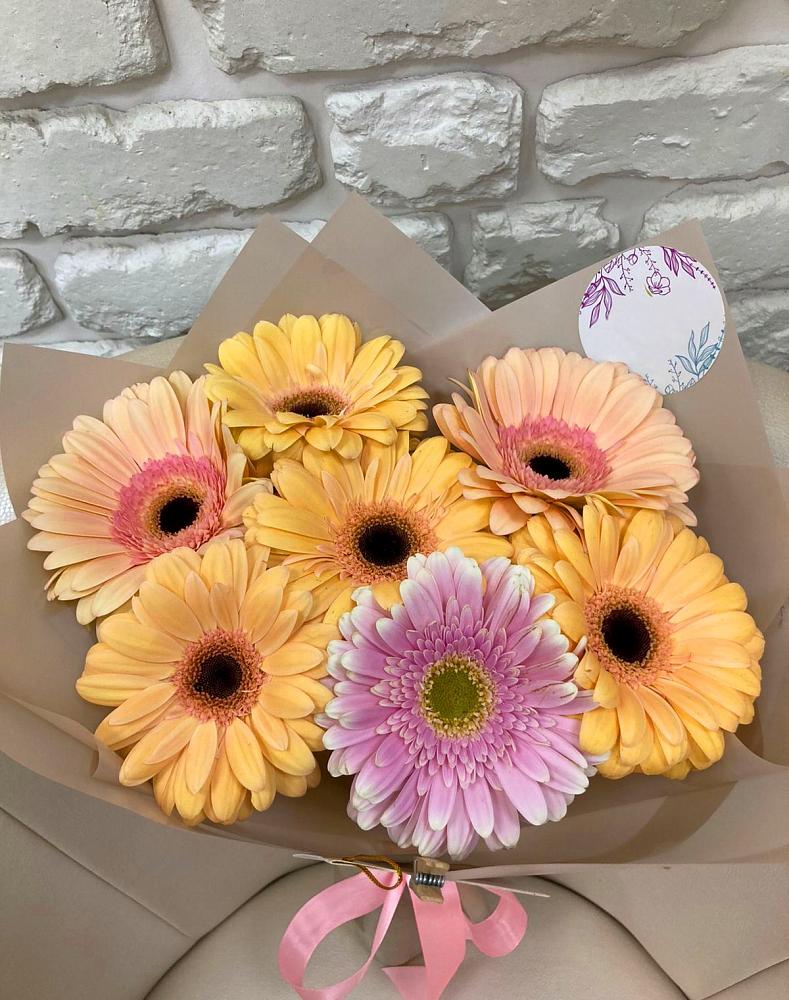 Букет цветов из: Герберы в Линда
