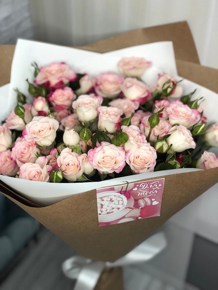 Букет цветов из: Розы в Линда