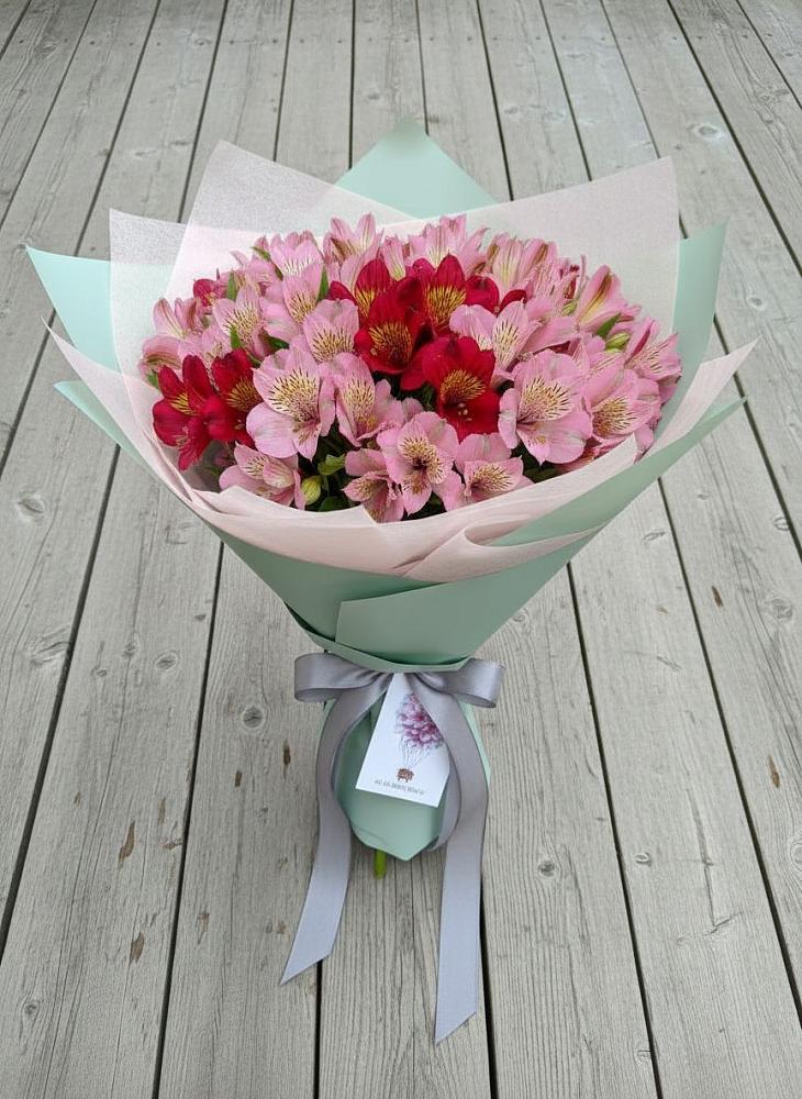 Букет цветов из: Альстромерии в Линда