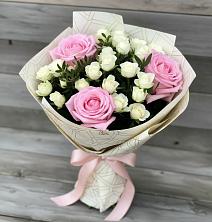 Букет цветов из:  Розы в Линда