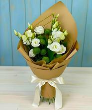 Букет цветов из:  Хризантемы и Лизиантусы в Линда