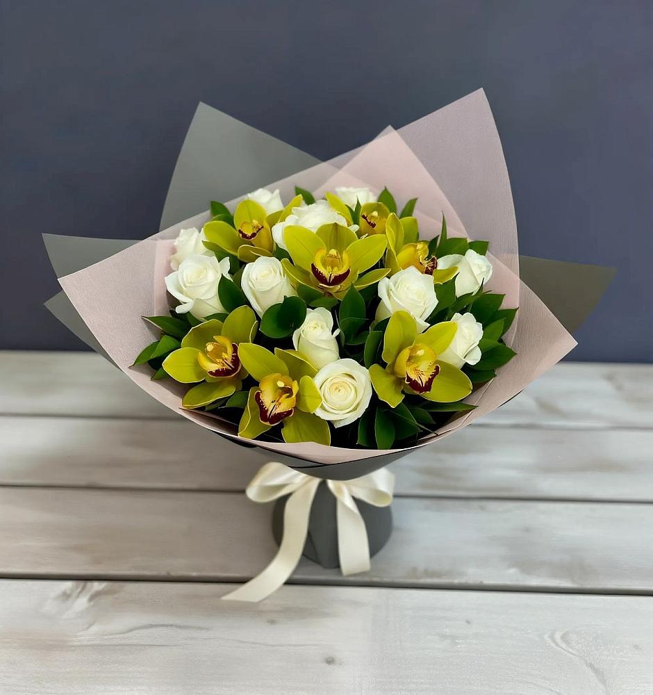 Букет цветов из: Орхидеи и Розы в Линда