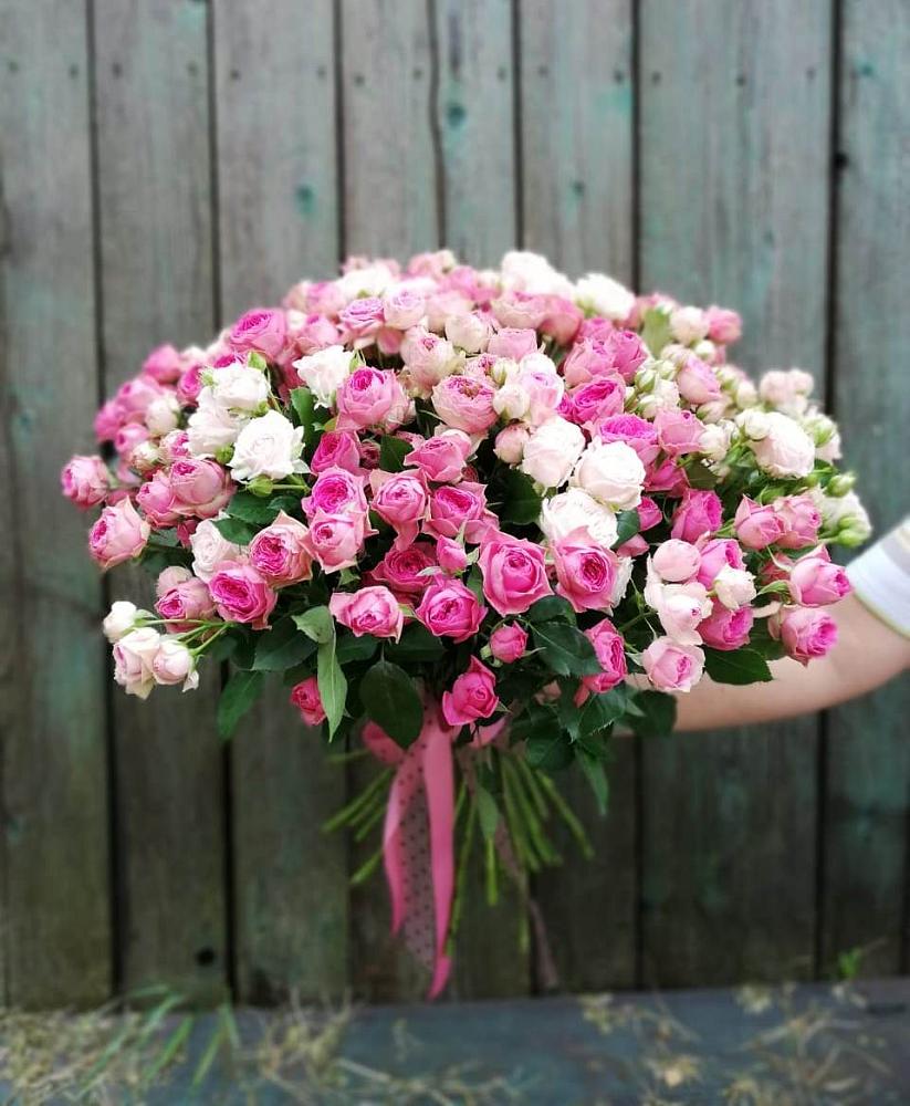 Букет Розовые кустовые розы Натали и Лав Лидия в Линда