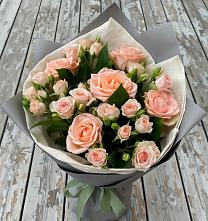 Букет цветов из:  Розы в Линда
