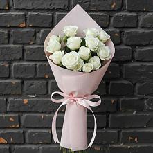 Букет цветов из:  Розы в Линда