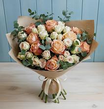 Букет цветов из:  Альстромерии и Розы в Линда